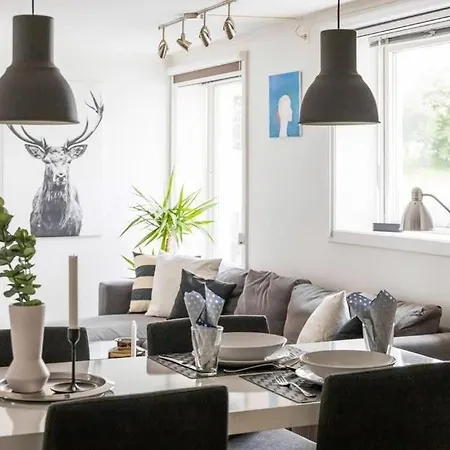 Appartement 4 *